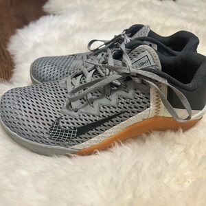 Nike Metcon 6 Smoke Grey Gum, 40.5